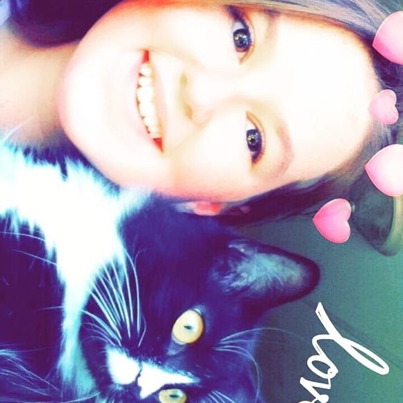 Meet your Posher, Michaela - Picture 1 of 1